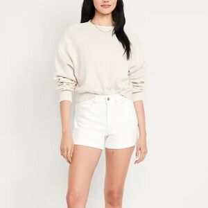 Gap 3 inch Khaki Short - White NWT